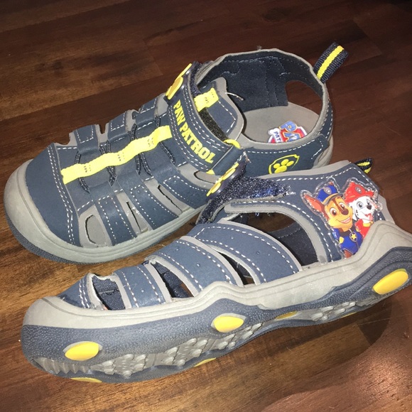 paw patrol sandals with lights